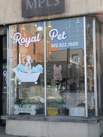 Bonnie's Royal Pet